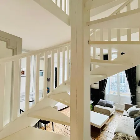 T4 In The Heart Of Old Close To Amenities