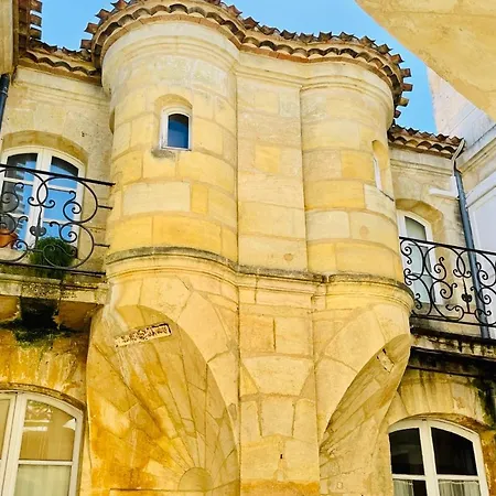 Apartment T4 In The Heart Of Old Close To Amenities Bordeaux